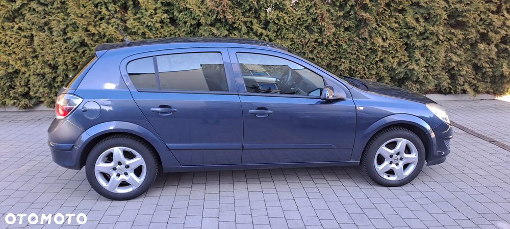 Opel Astra 1.6 - 8