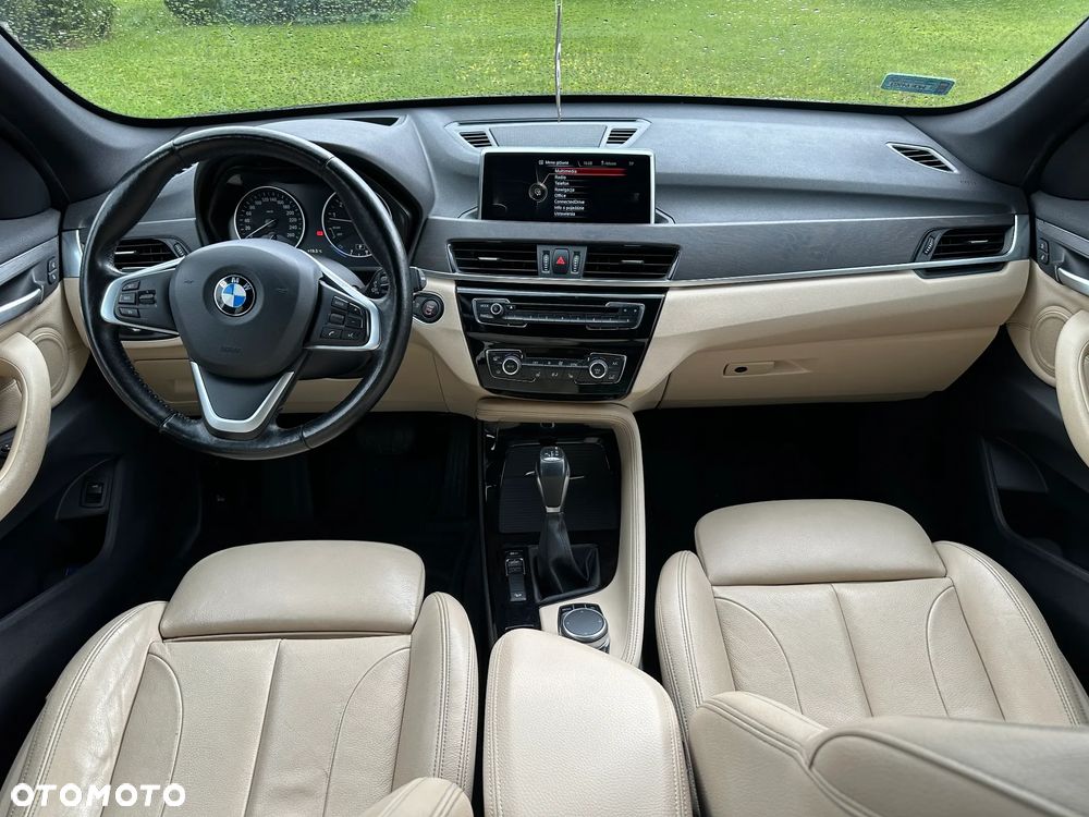BMW X1 xDrive25i xLine - 10