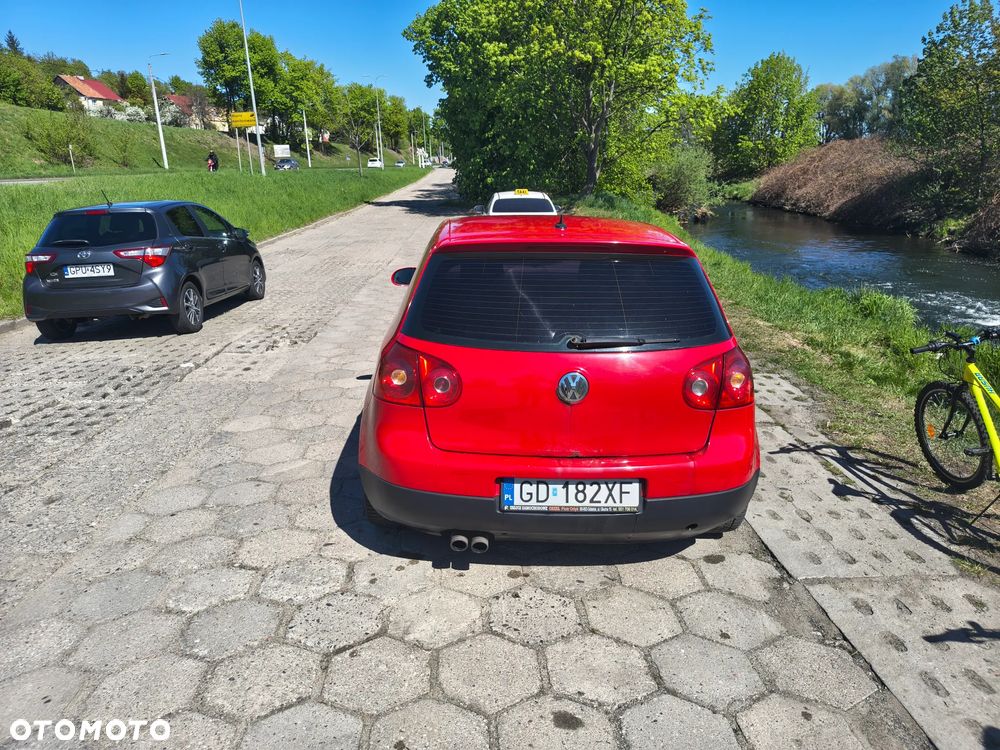 Volkswagen Golf 2.0 TDI DPF GT - 2