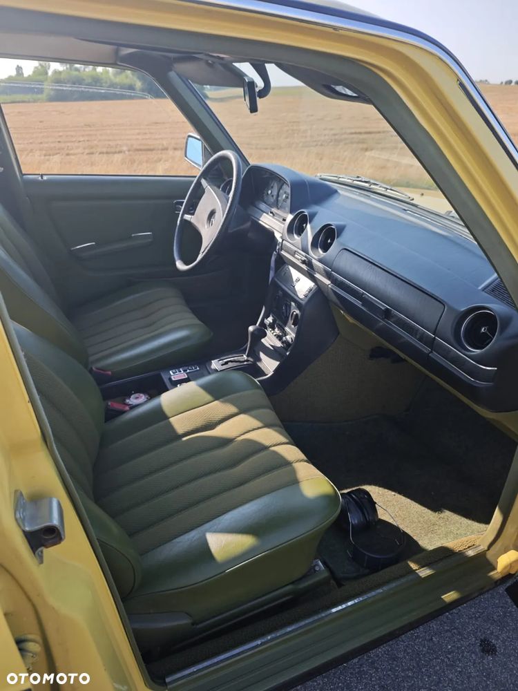 Mercedes-Benz W123 - 10