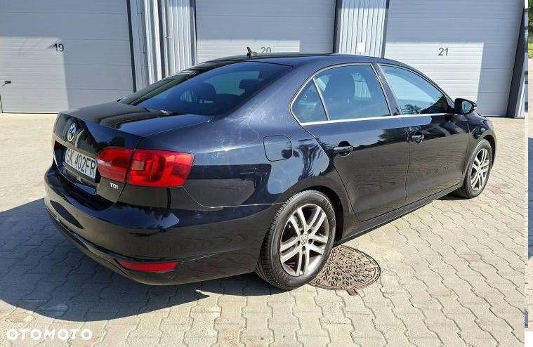 Volkswagen Jetta 1.6 TDI Highline - 3