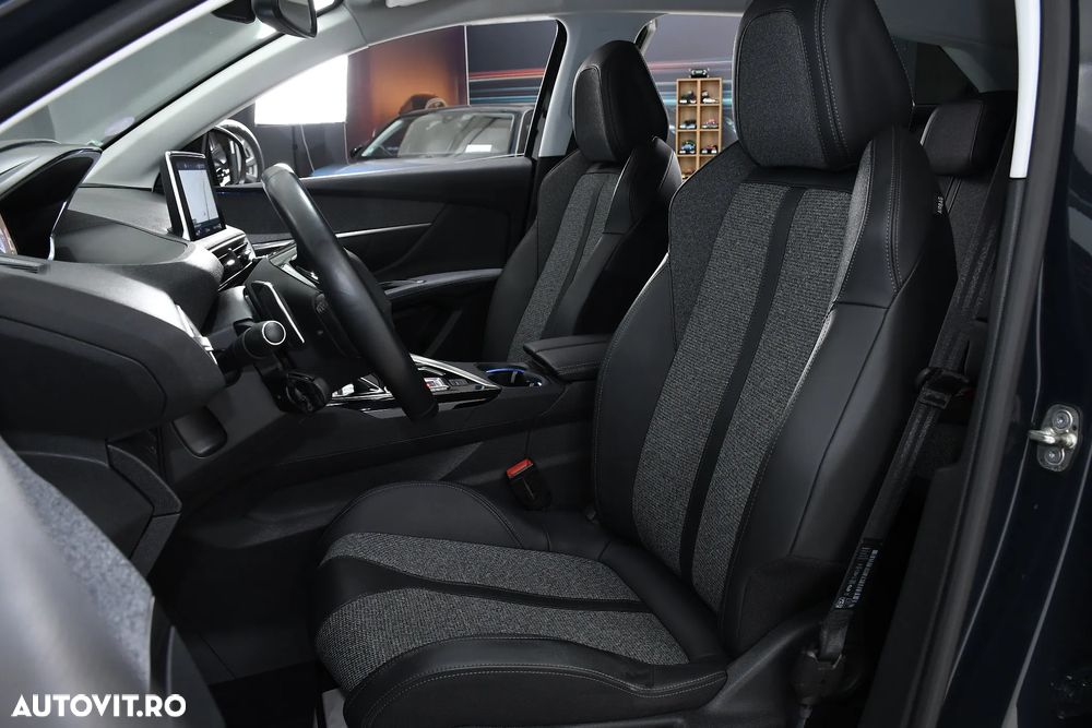 Peugeot 3008 PureTech 130 Stop & Start GPF EAT8 Allure - 13