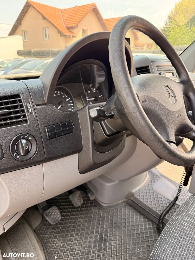 Mercedes-Benz Sprinter - 22