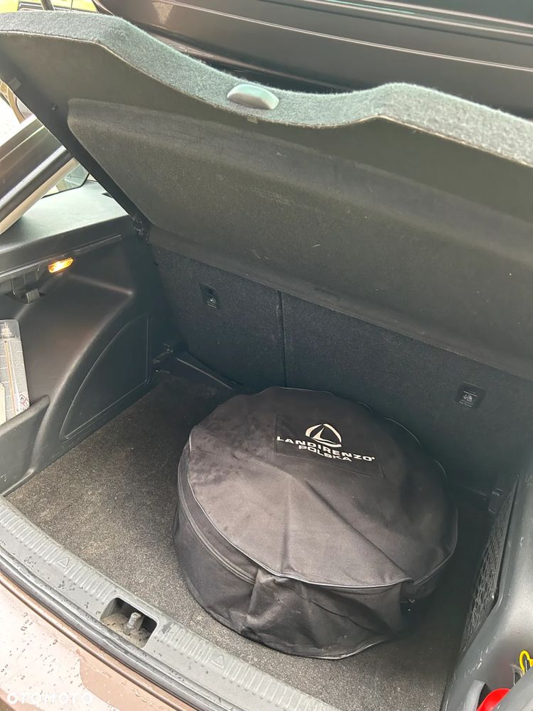 Skoda RAPID 1.0 TSI Style - 31