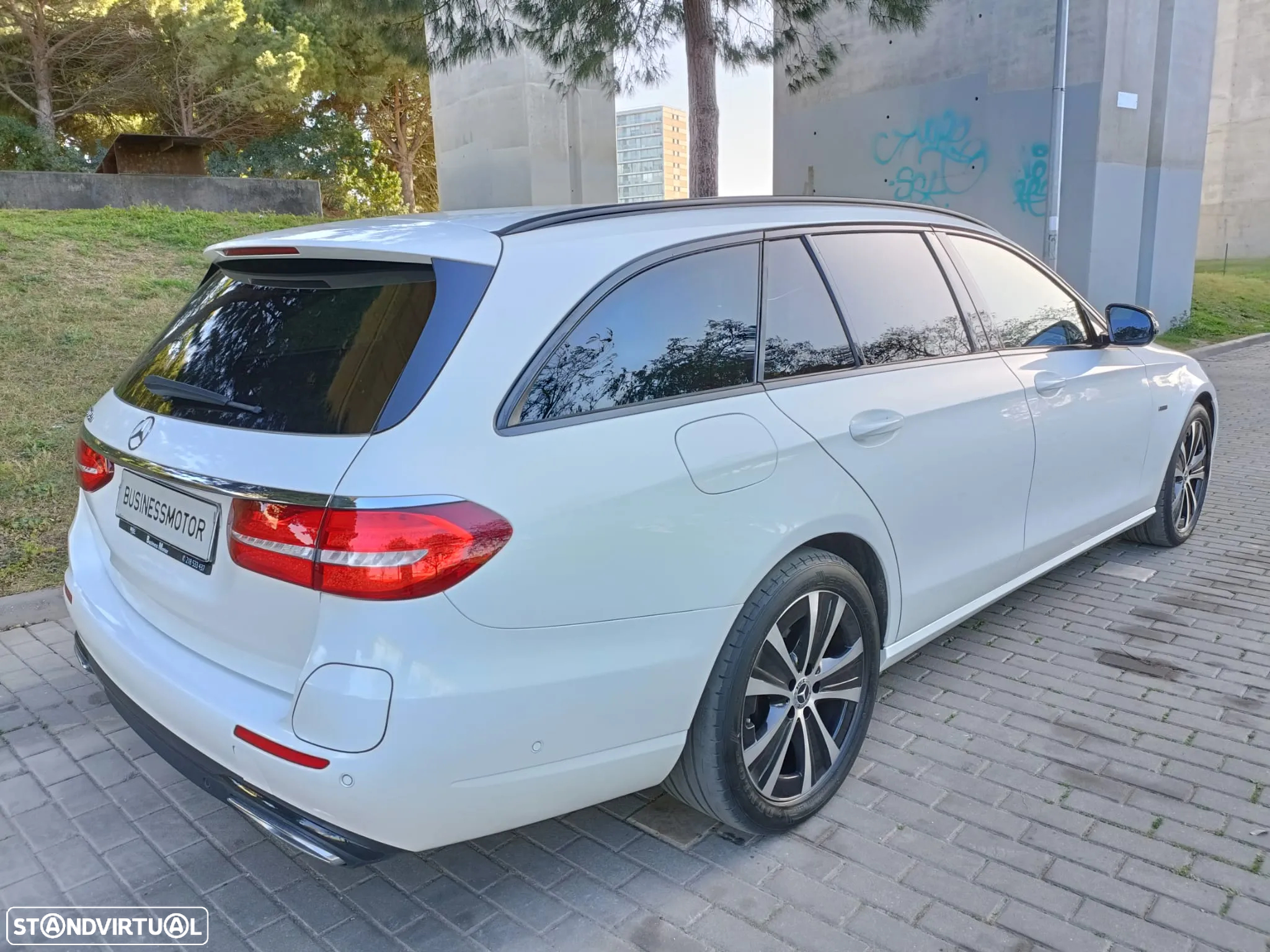 Mercedes-Benz E 300 T 9G-TRONIC Exclusive - 4