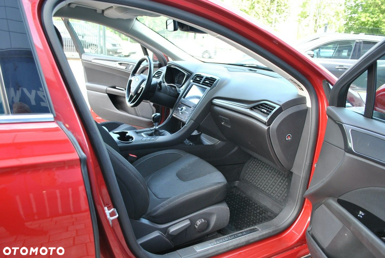 Ford Mondeo 2.0 EcoBlue Titanium - 21