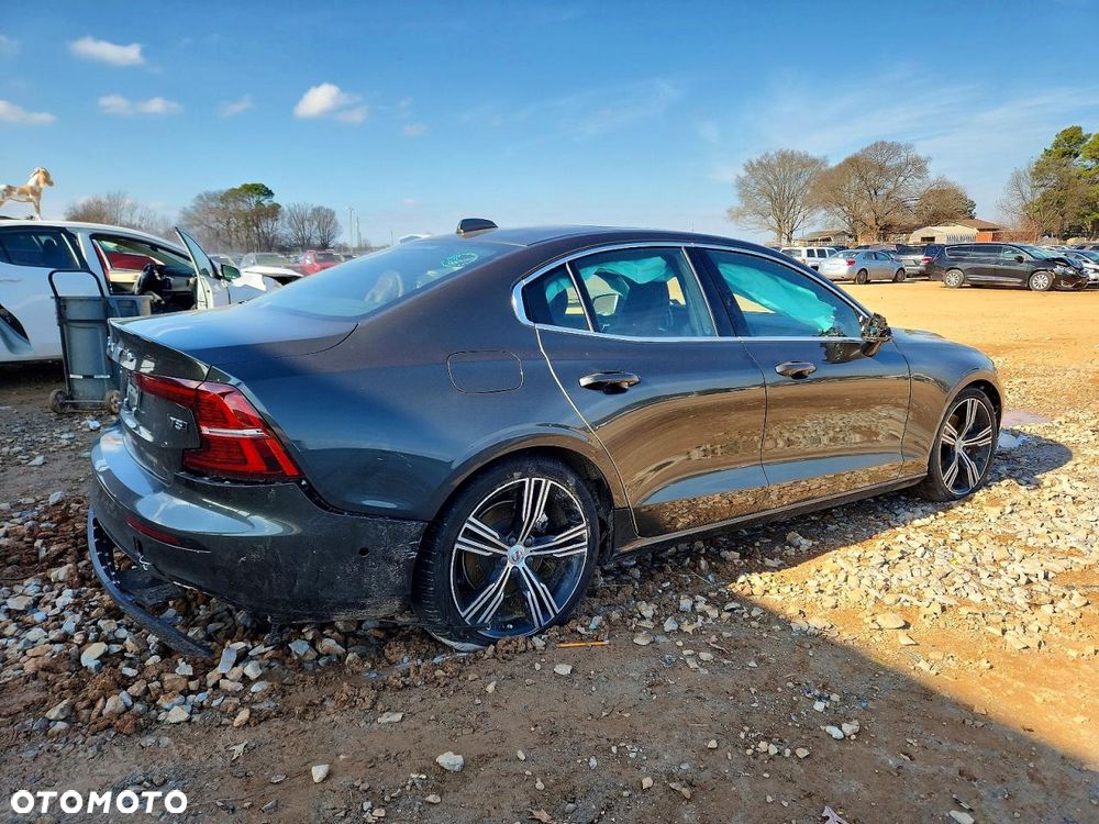Volvo S60 - 2