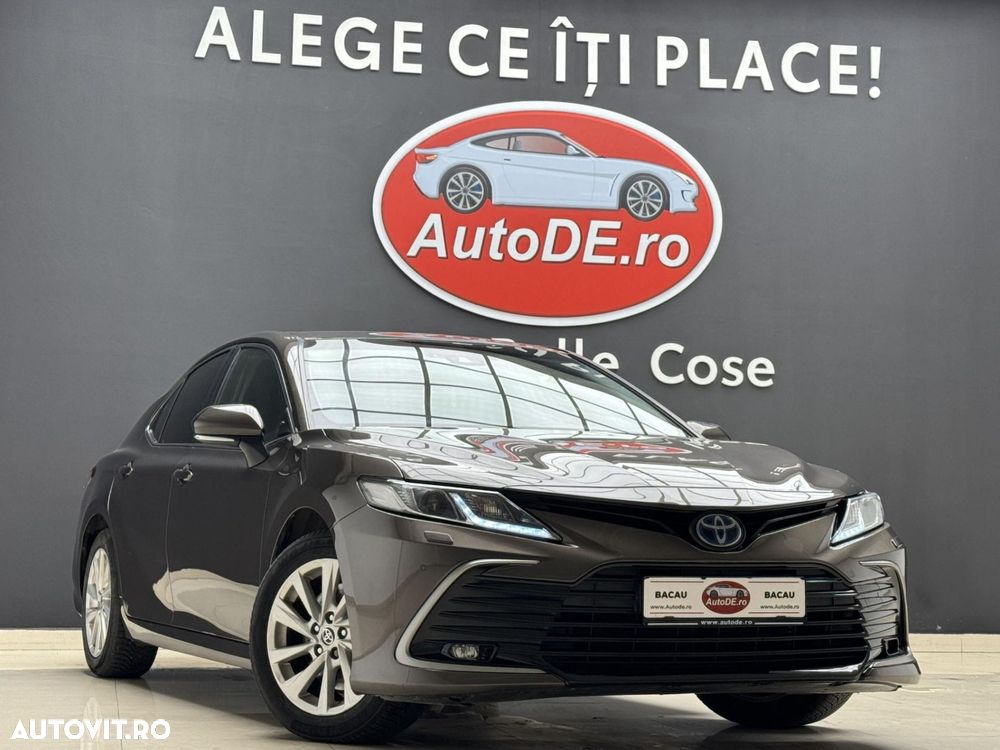 Toyota Camry - 3