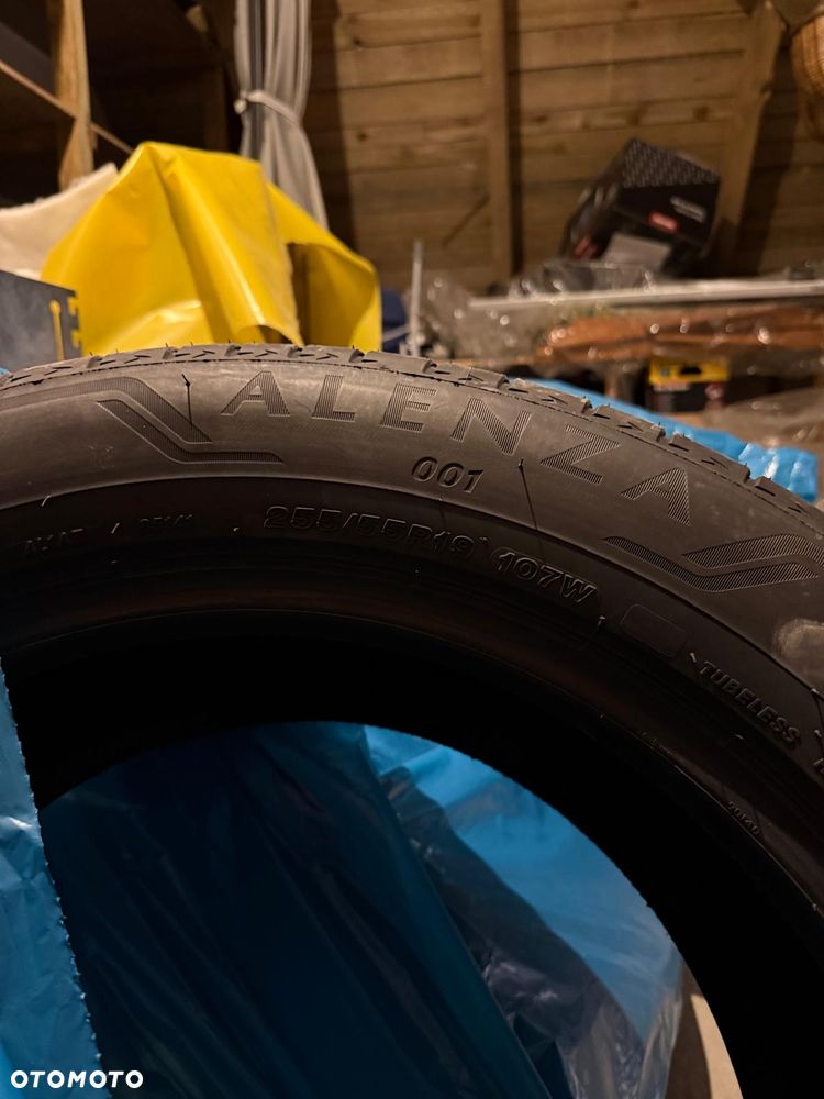 Bridgestone Alenza 001 255/55 R19 107W XL – opony letnie SUV - 3