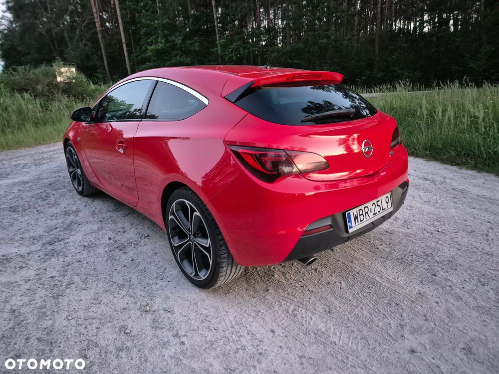 Opel Astra 1.6 T Cosmo - 8