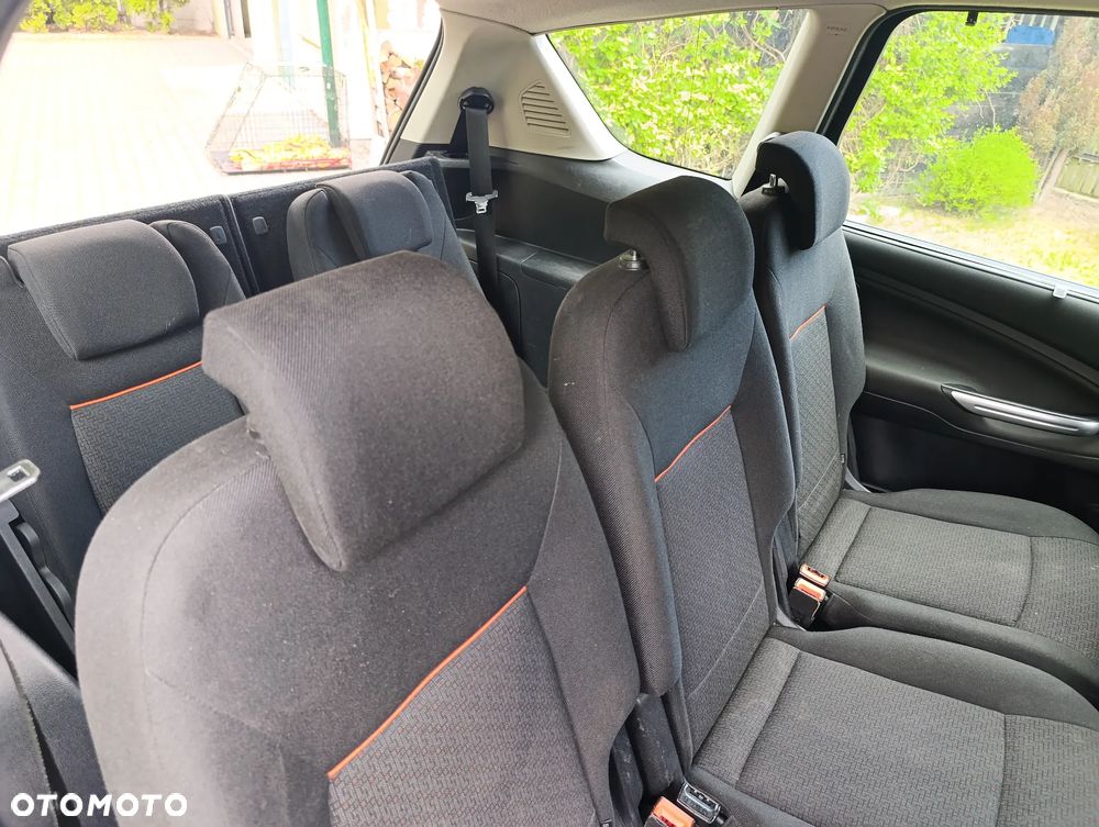 Ford S-Max 2.0 Titanium - 11