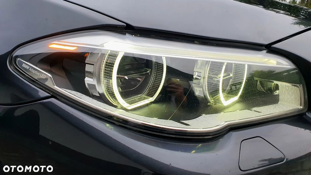 BMW Seria 5 M550d xDrive - 11