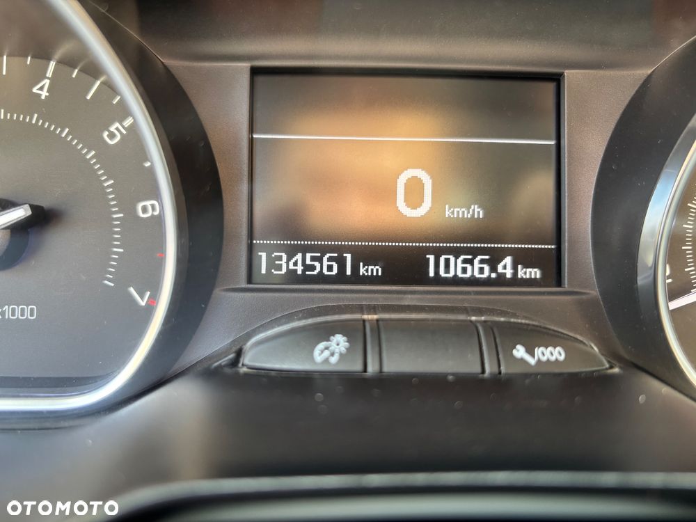 Peugeot 208 PureTech 110 Stop & Start Tech Edition - 16