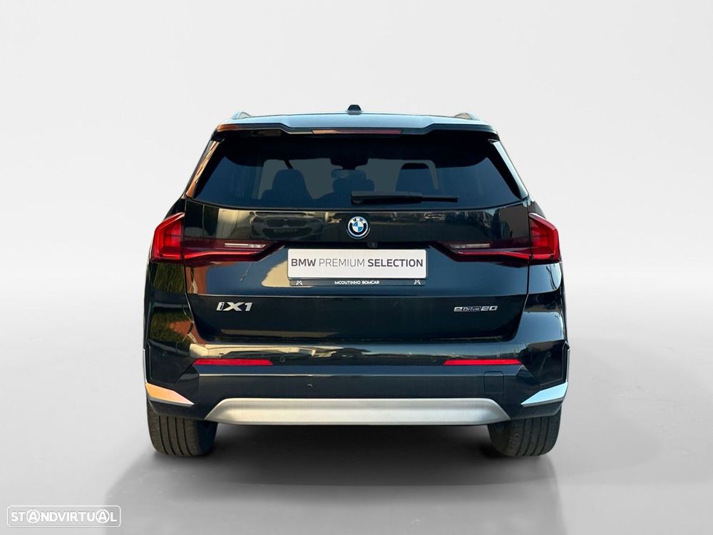 BMW iX1 eDrive20 - 4