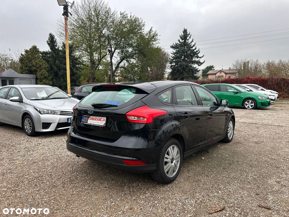 Ford Focus - 10