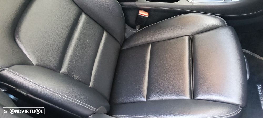 Mercedes-Benz GLA 250 4-Matic Style - 12