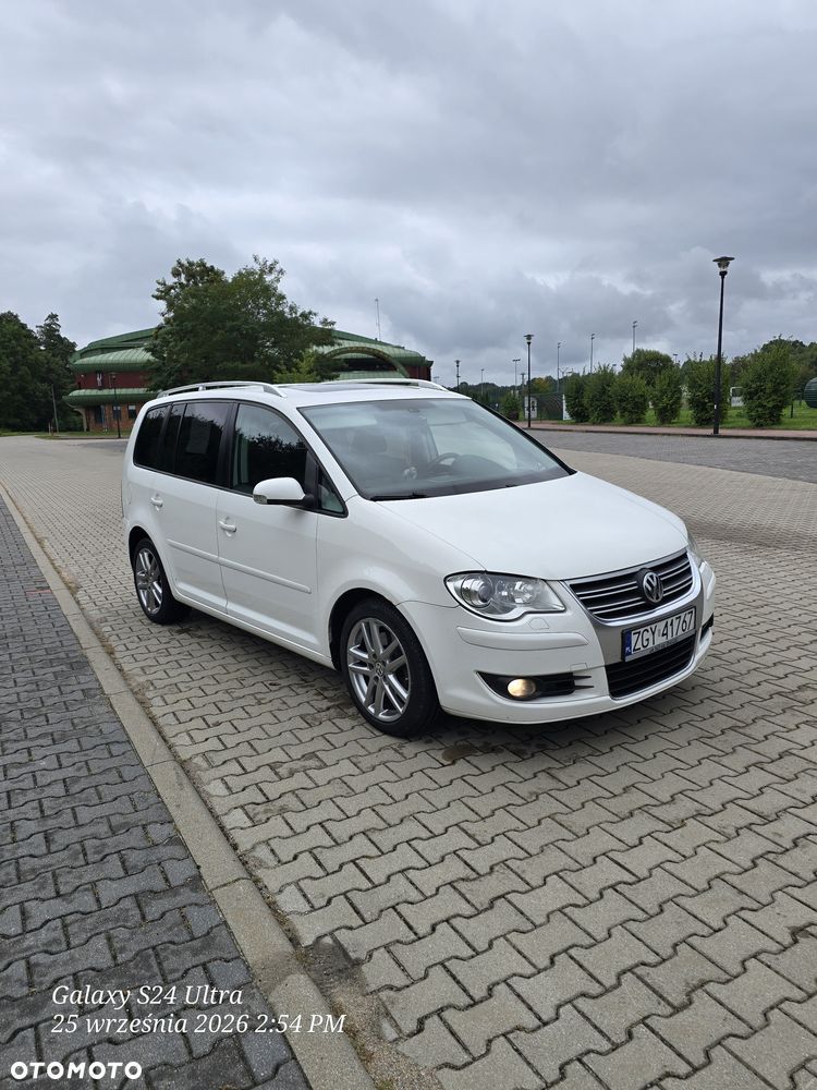 Volkswagen Touran - 2