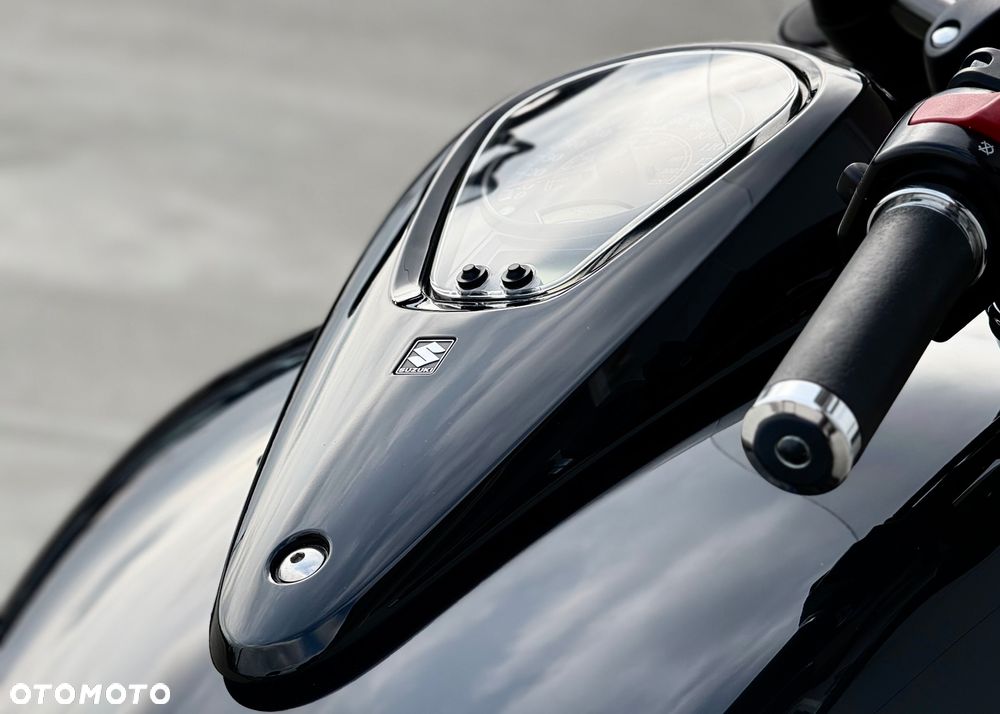 Suzuki Boulevard - 31