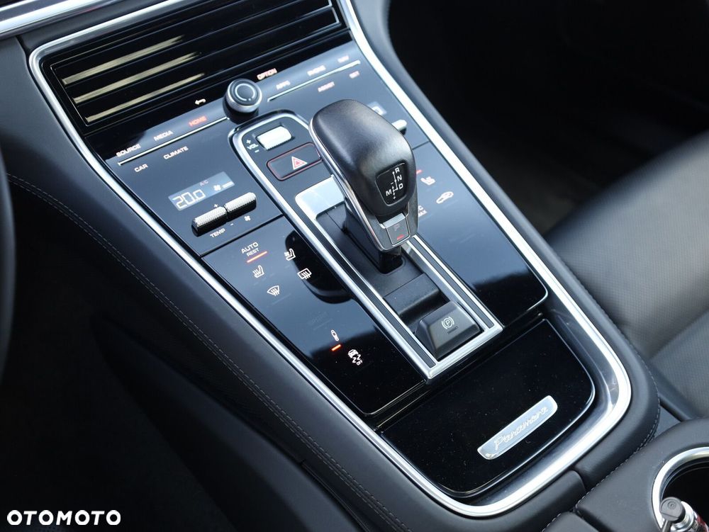 Porsche Panamera - 13