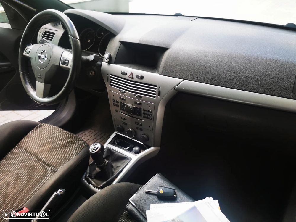 Opel Astra GTC 1.3 CDTI - 3