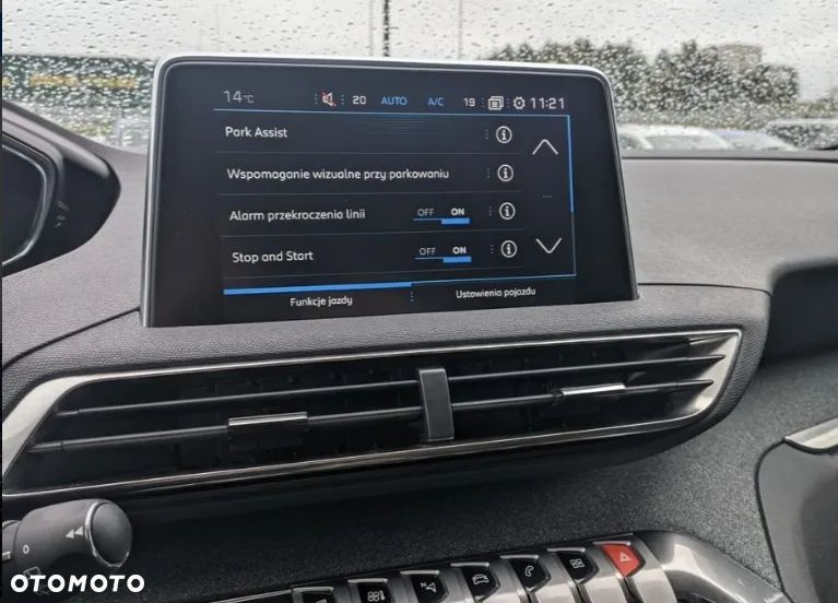 Peugeot 3008 1.2 PureTech Allure S&S EAT8 - 4