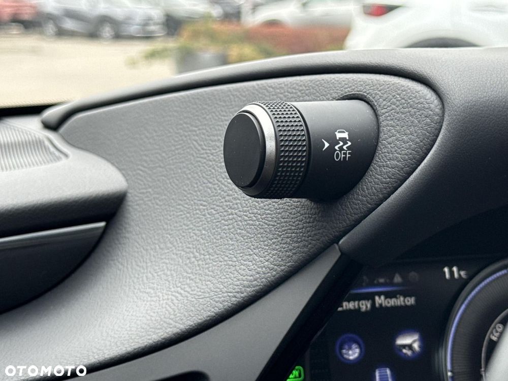 Lexus ES 300h Business Edition - 13