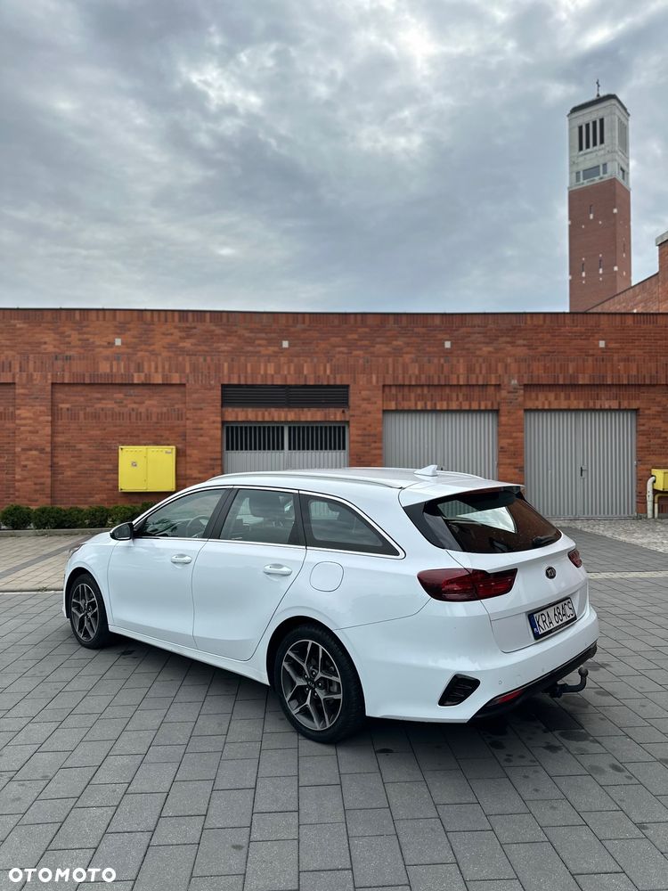 Kia Ceed 1.6 CRDi Eco-Dynamics+ (48V Mild-Hybrid) DCT7 Vision - 20