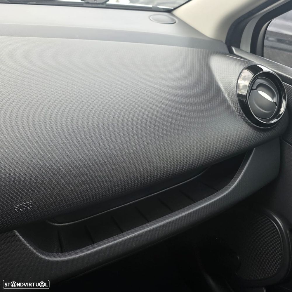 Renault Clio 0.9 TCE Dynamique S - 25
