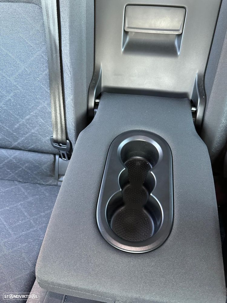 VW Golf Variant 2.0 TDi Conceptline - 11