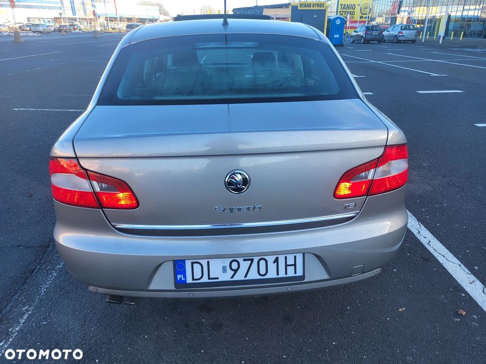 Skoda Superb 1.8 TSI Exclusive - 5