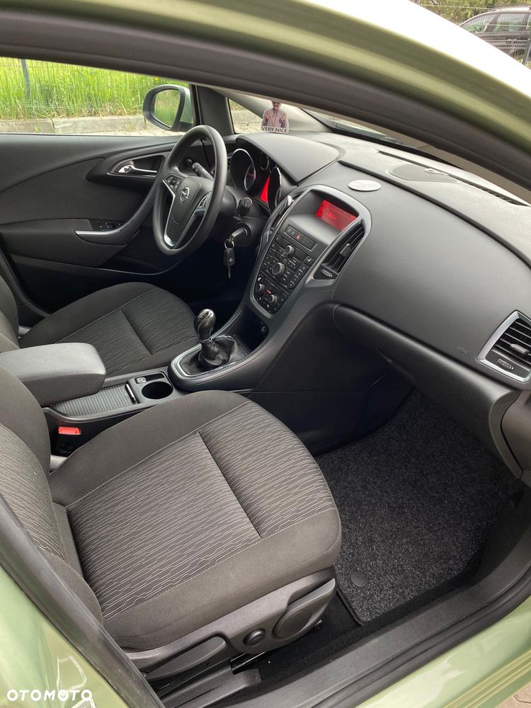 Opel Astra 1.4 T Enjoy - 18