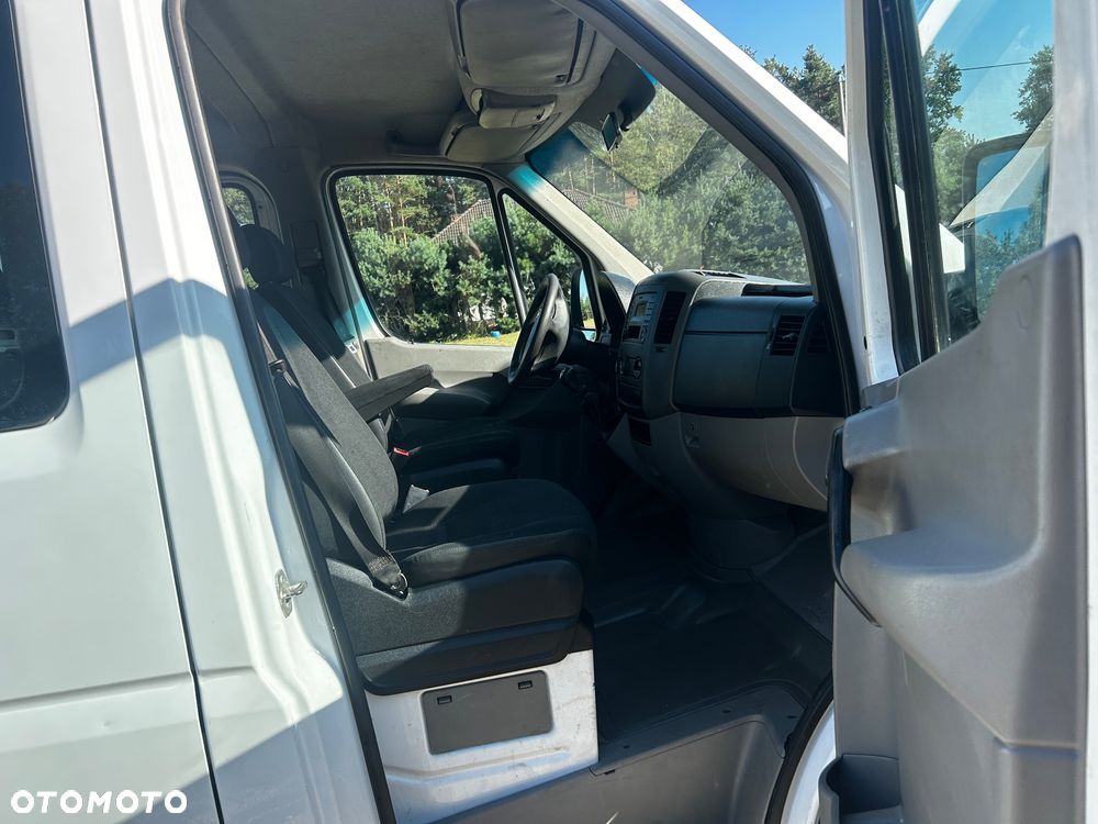 Mercedes-Benz Sprinter - 8