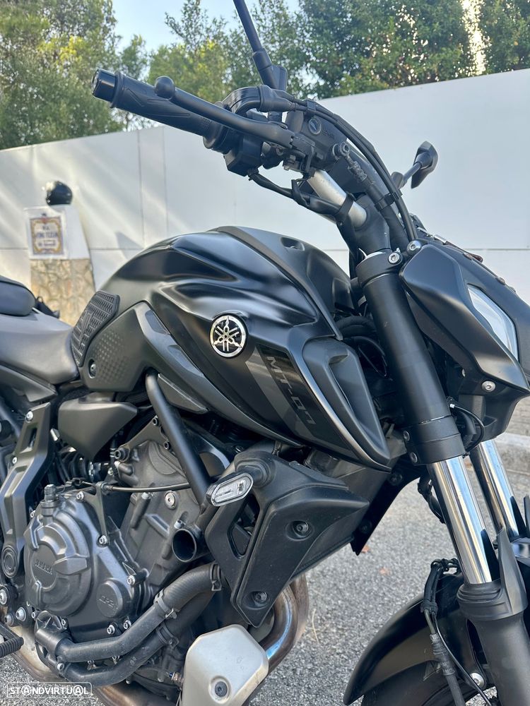 Yamaha MT-07 35kW - Deslimitada - 1