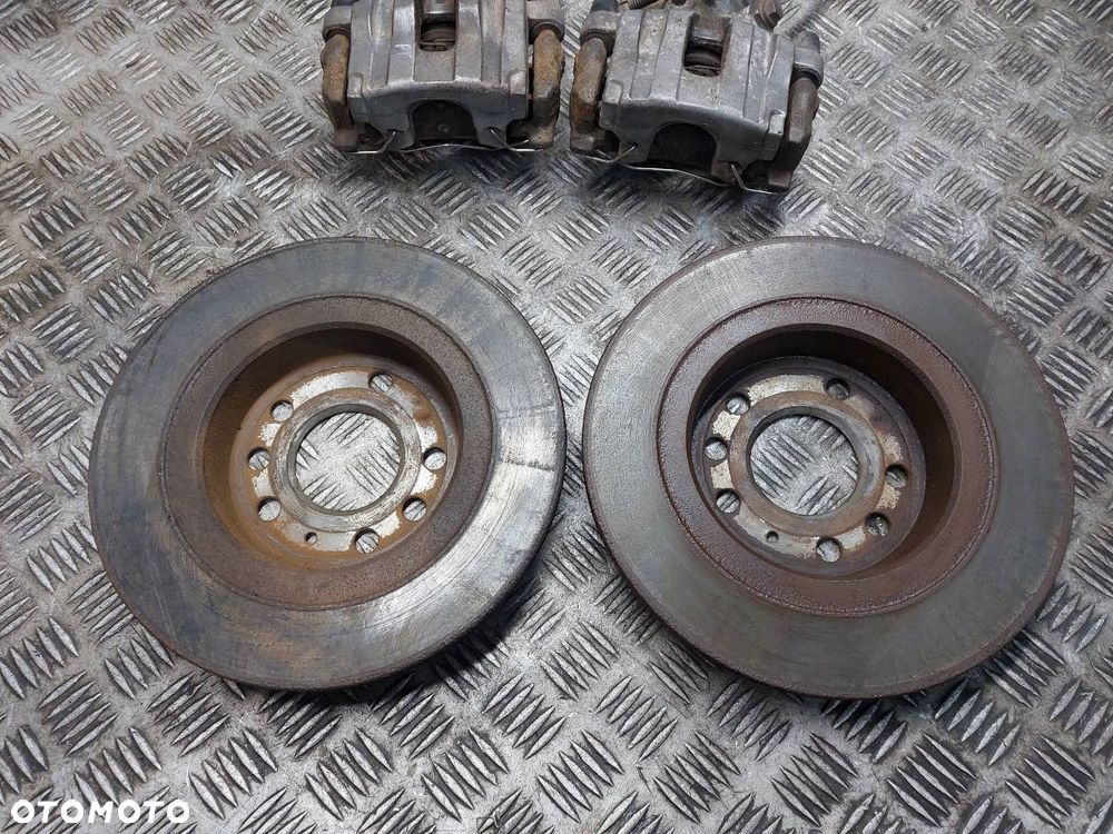 TARCZE HAMULCOWE TYŁ + KLOCKI + ZACISKI OPEL VECTRA C SIGNUM I - 2