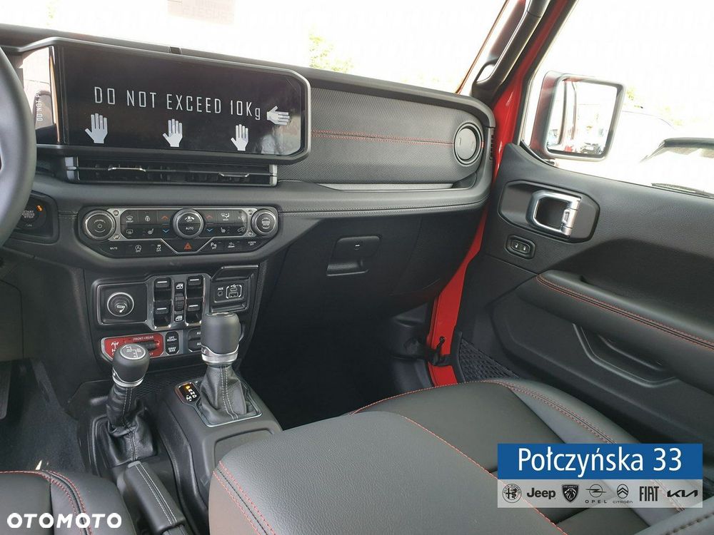 Jeep Wrangler - 27
