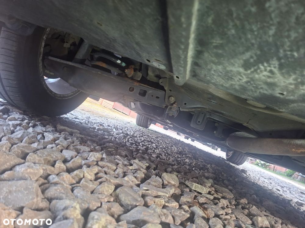 Toyota Avensis 1.8 Edition - 24