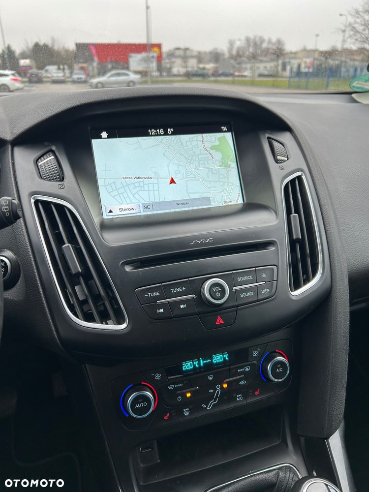 Ford Focus 1.0 EcoBoost Start-Stopp-System TITANIUM STYLE - 17