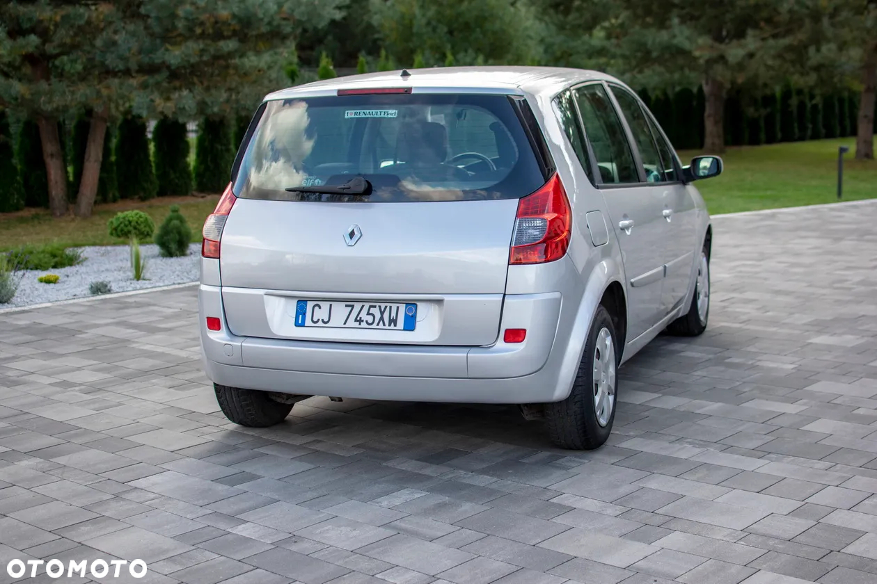 Renault Scenic - 22