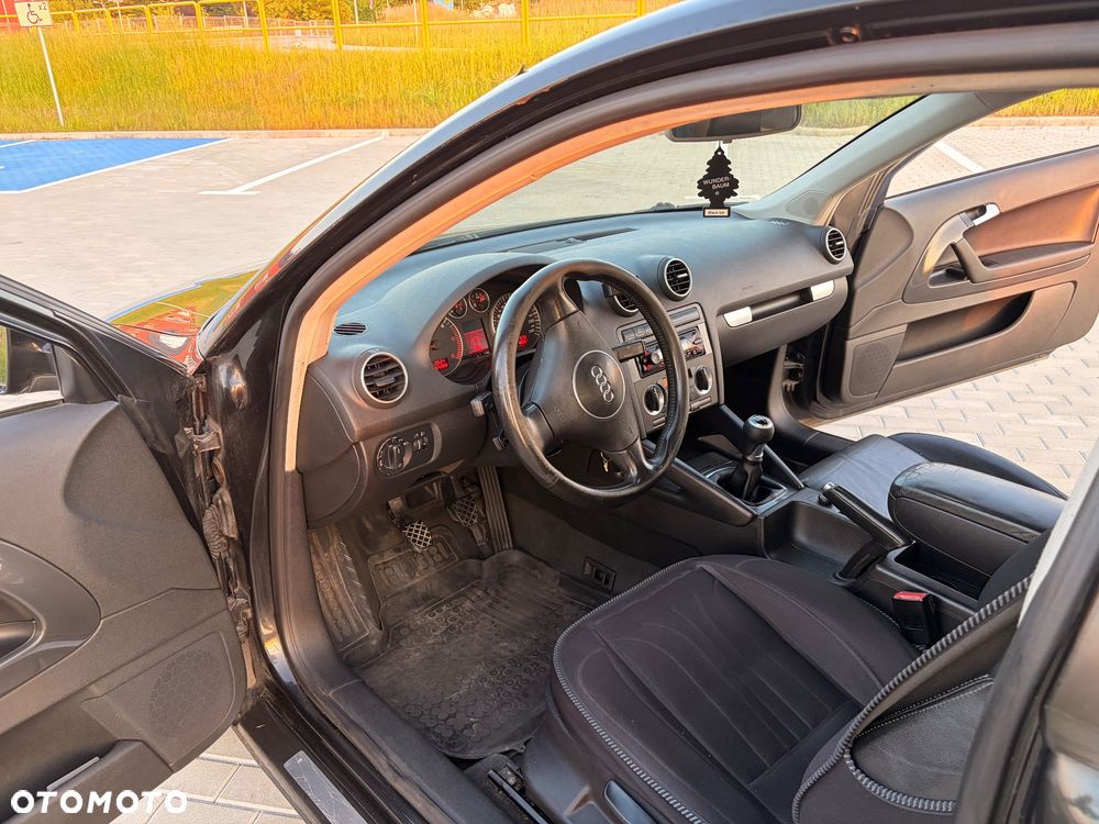 Audi A3 3-drzwiowe 2.0 TDI Ambiente - 27