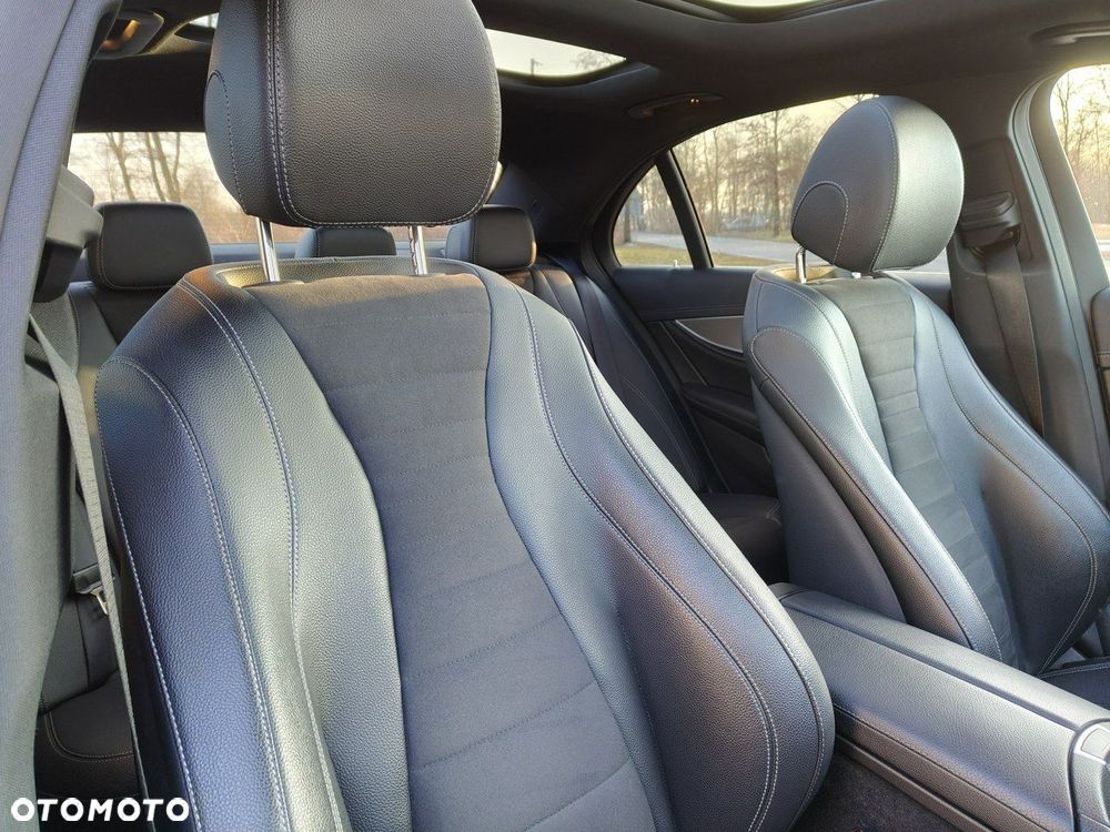 Mercedes-Benz Klasa E - 16