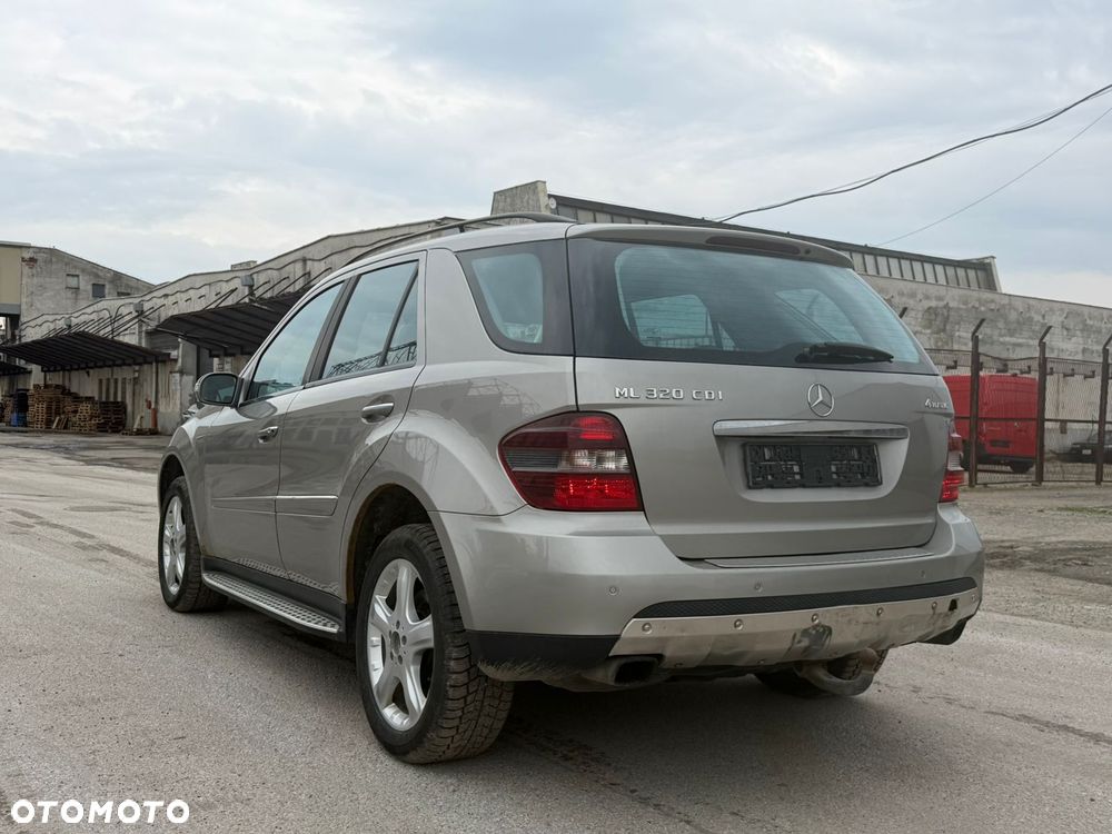 Mercedes-Benz ML 320 CDI 4Matic 7G-TRONIC - 7