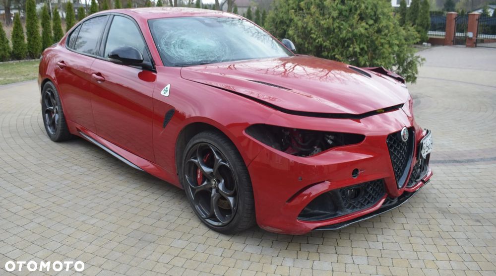 Alfa Romeo Giulia - 1