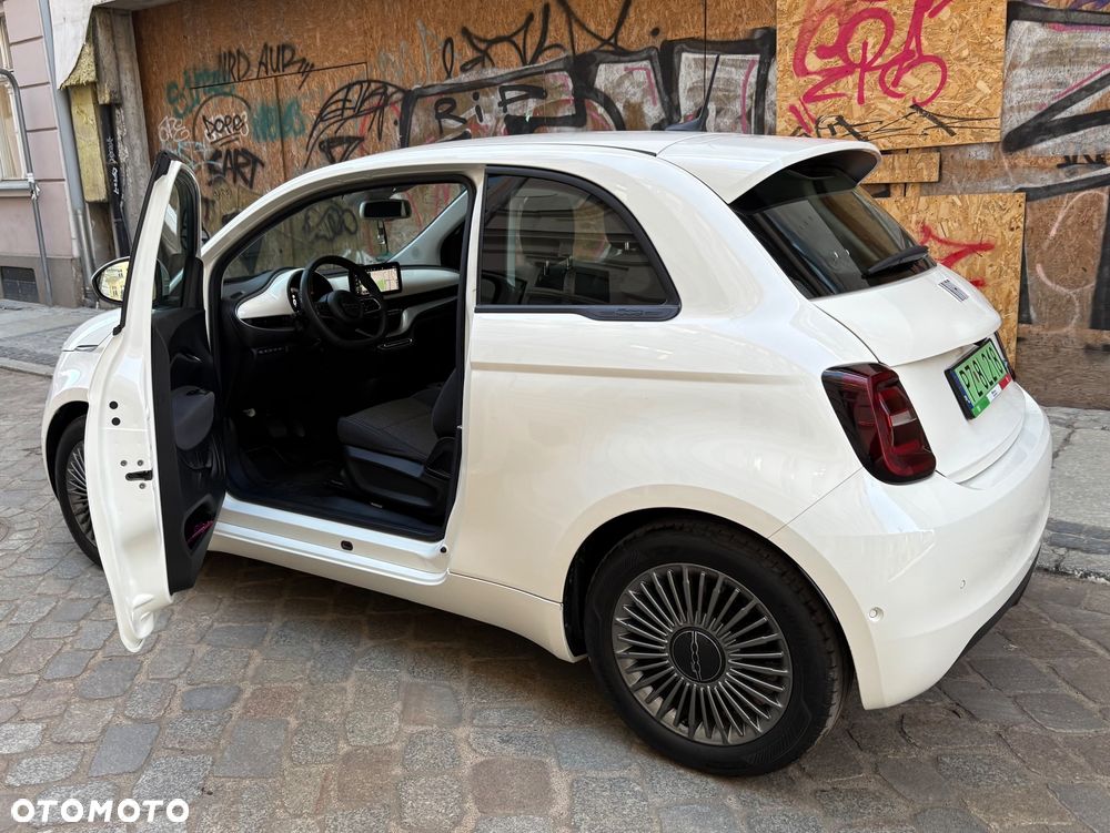 Fiat 500e La Prima - 2