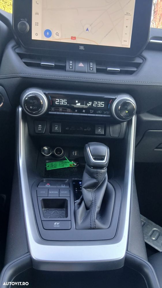 Toyota RAV4 - 11