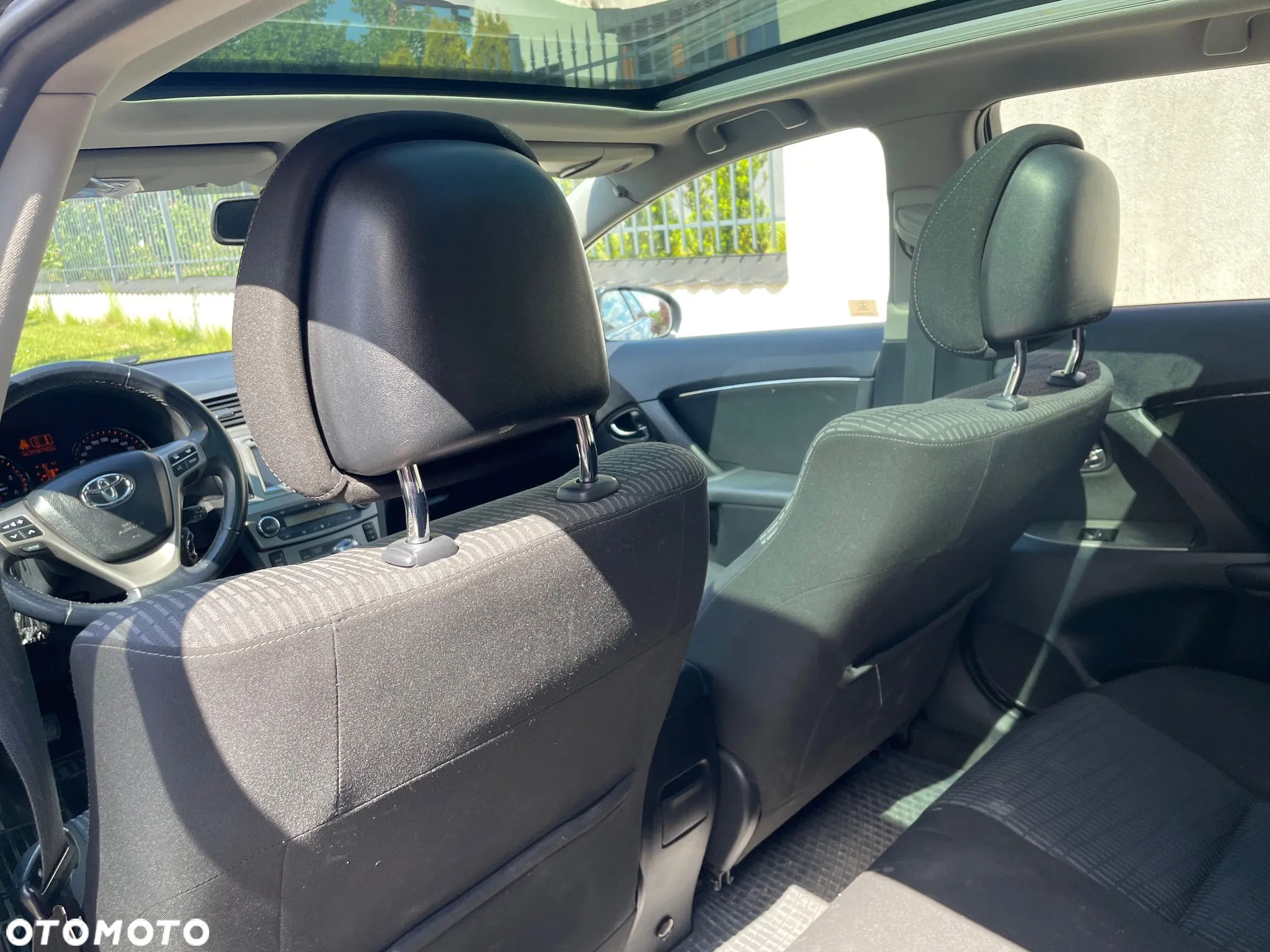 Toyota Avensis - 14
