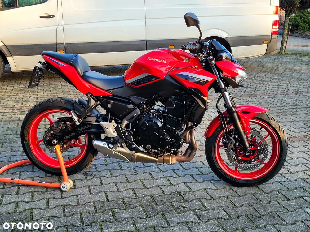 Kawasaki Z 650 - 10