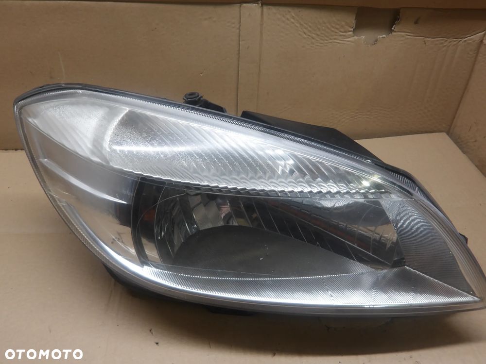 SKODA FABIA II LIFT KOMBI 10-14 1.2B LAMPA PRAWA PRZÓD PRZEDNIA - 4