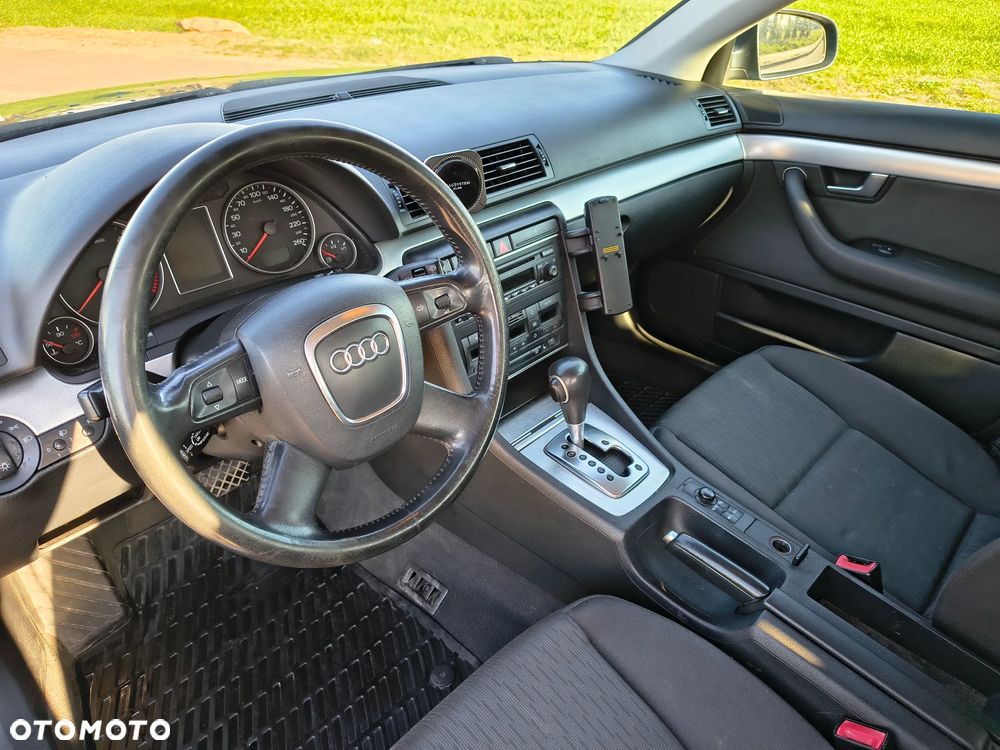 Audi A4 Avant - 9