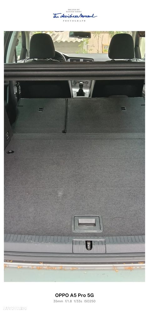 Volkswagen Golf 1.6 TDI BlueMotion Technology Comfortline - 23