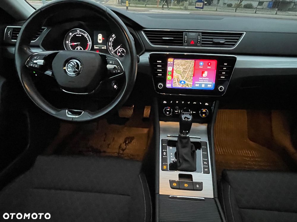 Skoda Superb 2.0 TDI SCR Ambition DSG - 10